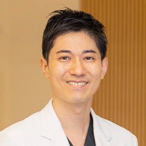 皮膚を切らないクマ取り治療。「経結膜脱脂術」と「脂肪注入」